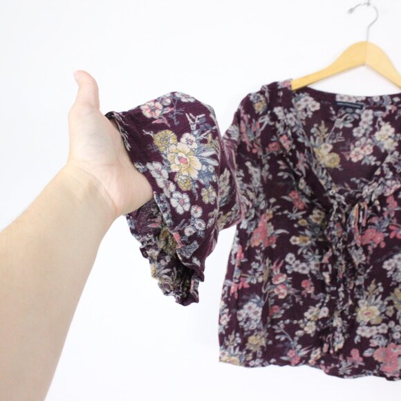 *American Eagle Floral Blouse Shirt Purple Flowy Long Sleeve - Picture 6 of 7